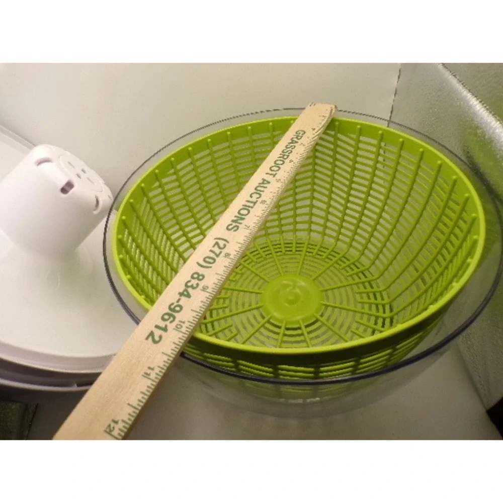 Tupperware Spin‎ Smart Salad Spinner White Lime Green Manual Pump Colander Bowl
